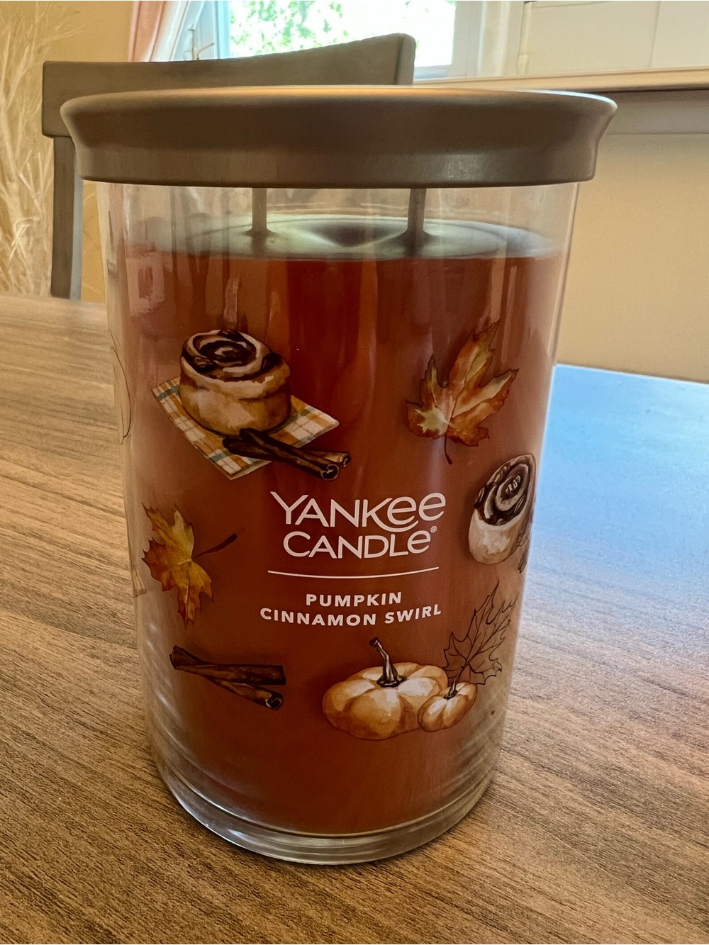 Yankee Candle Pumpkin Cinnamon Swirl Jar - 20oz